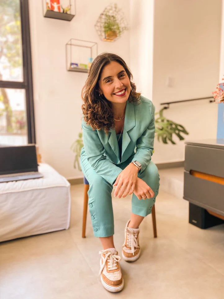 Profile image 2 for Luciana Pimenta